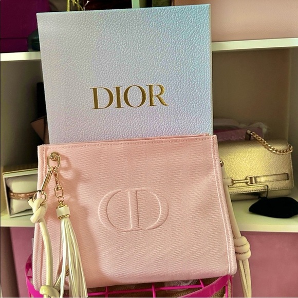 Dior Handbags - DIOR LIGHT PINK COSMETIC BAG